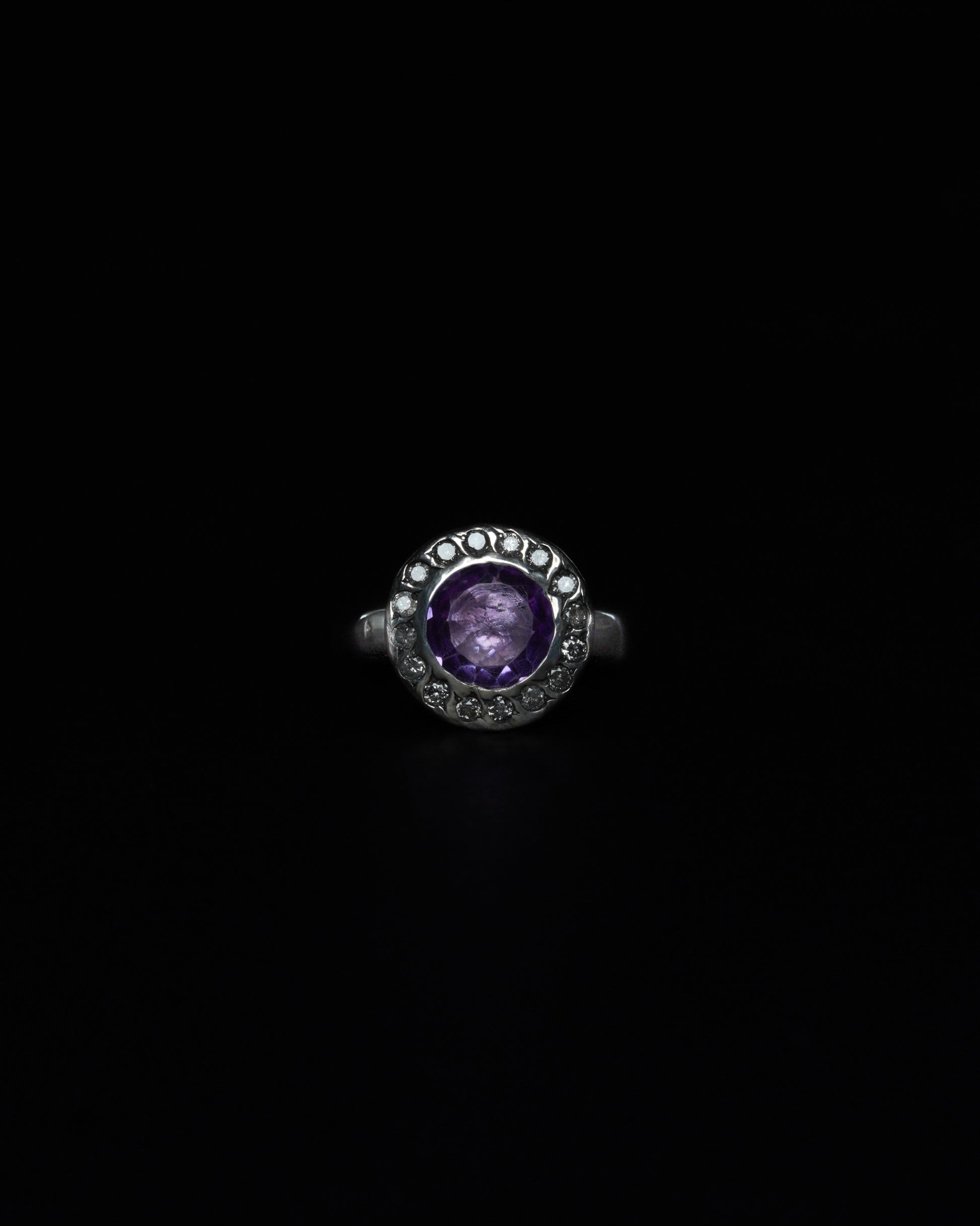 Middle Halo Ring Amethyst & Salt and pepper Diamond