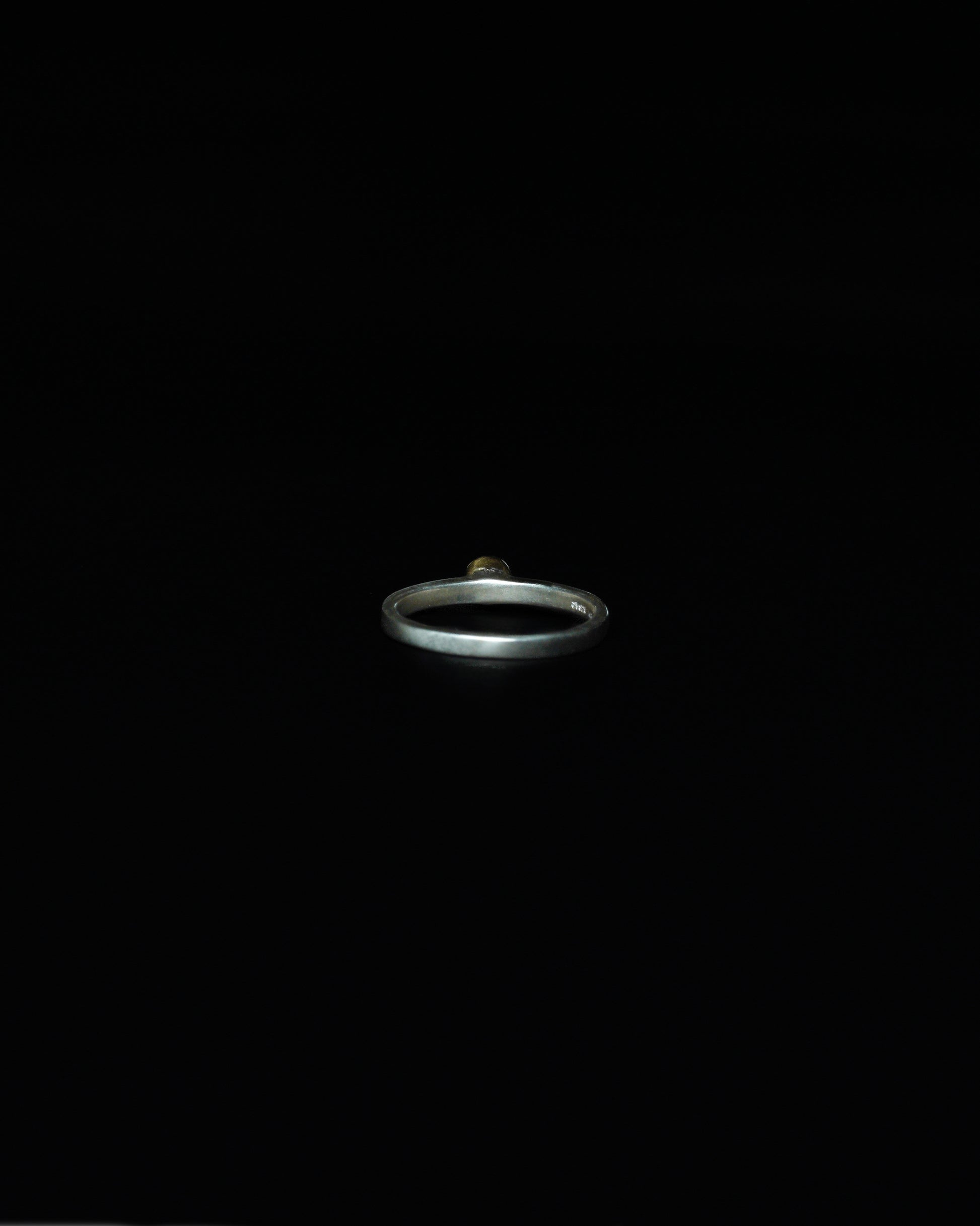 Solitaire Ring Green Garnet