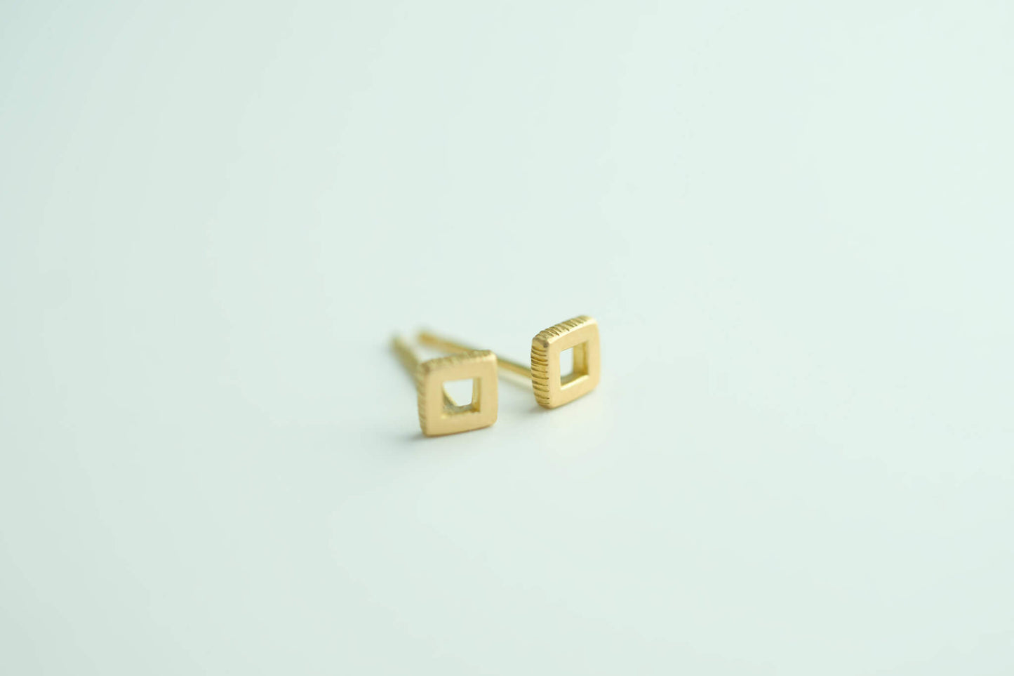 TREASURE mini Earrings_K18