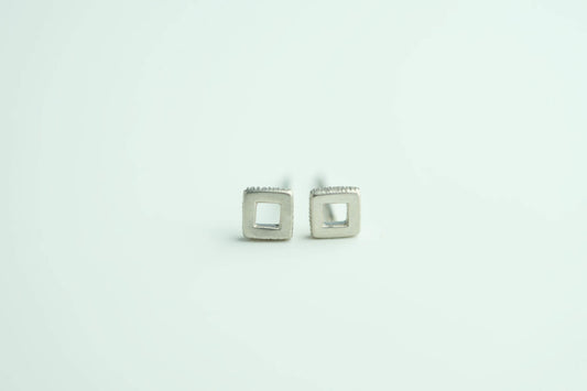 TREASURE mini Earrings_PT900