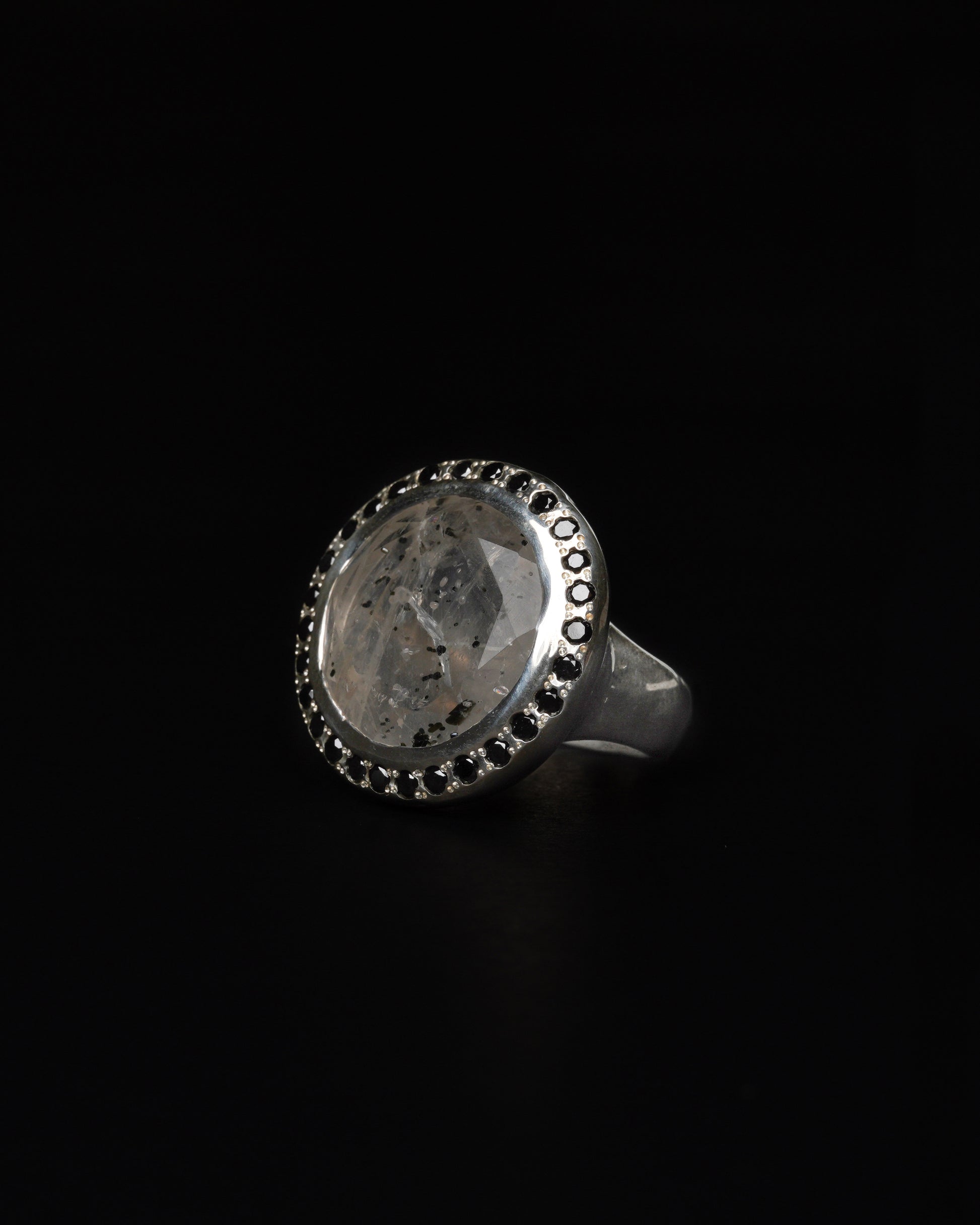 Big Halo Ring Dot Quartz & Black Diamond