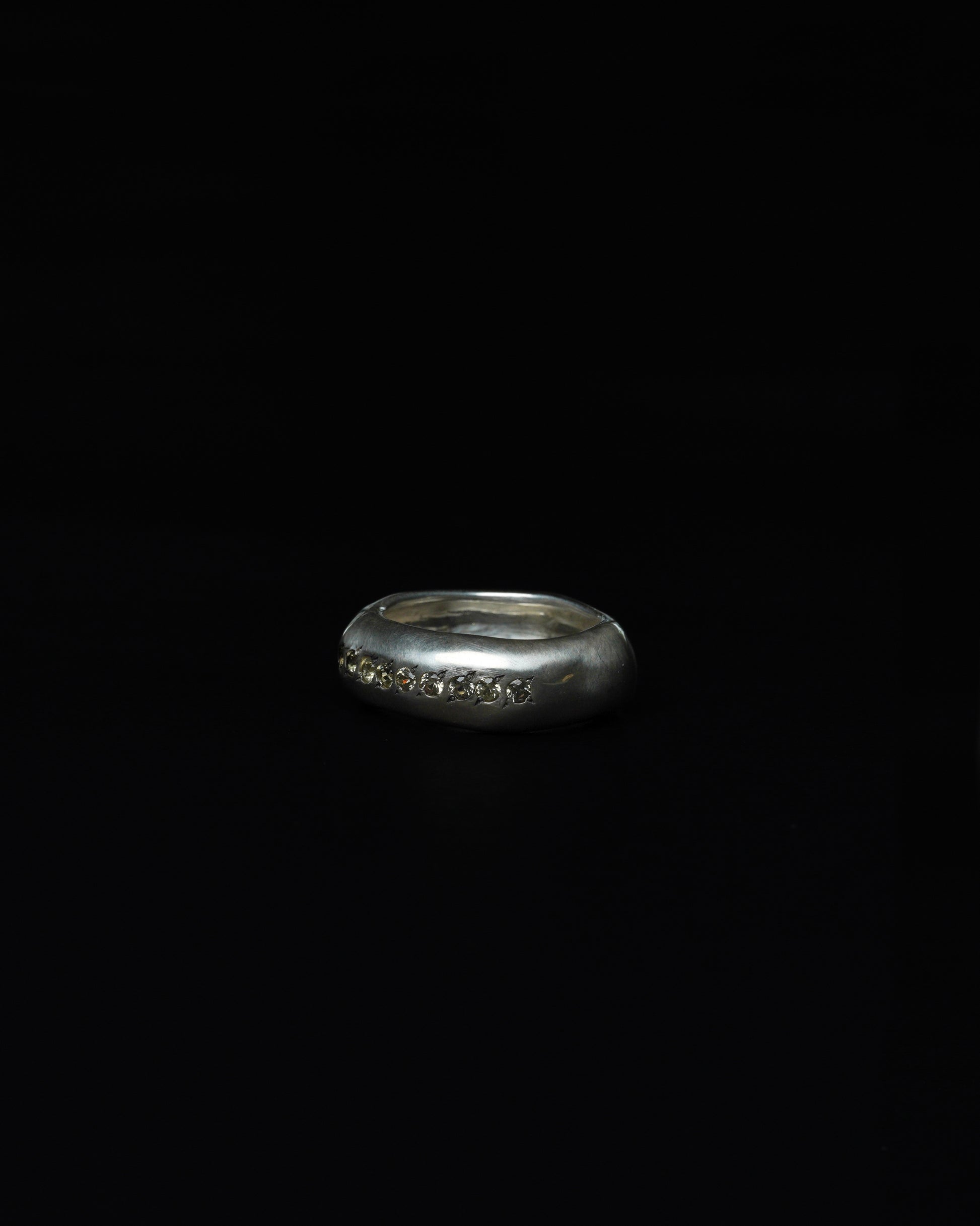 Line Ring Mint Green Sapphire