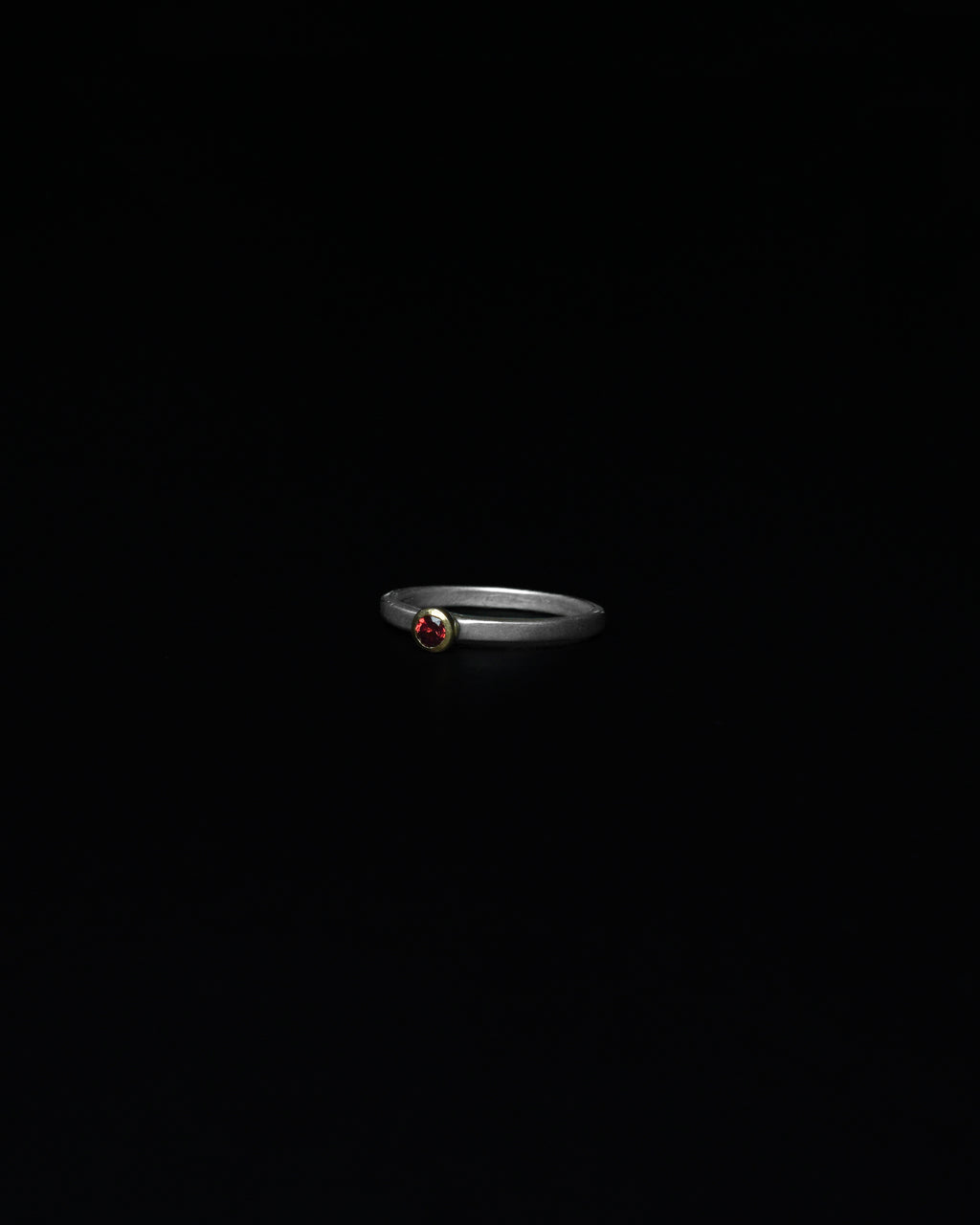 Solitaire Ring Garnet