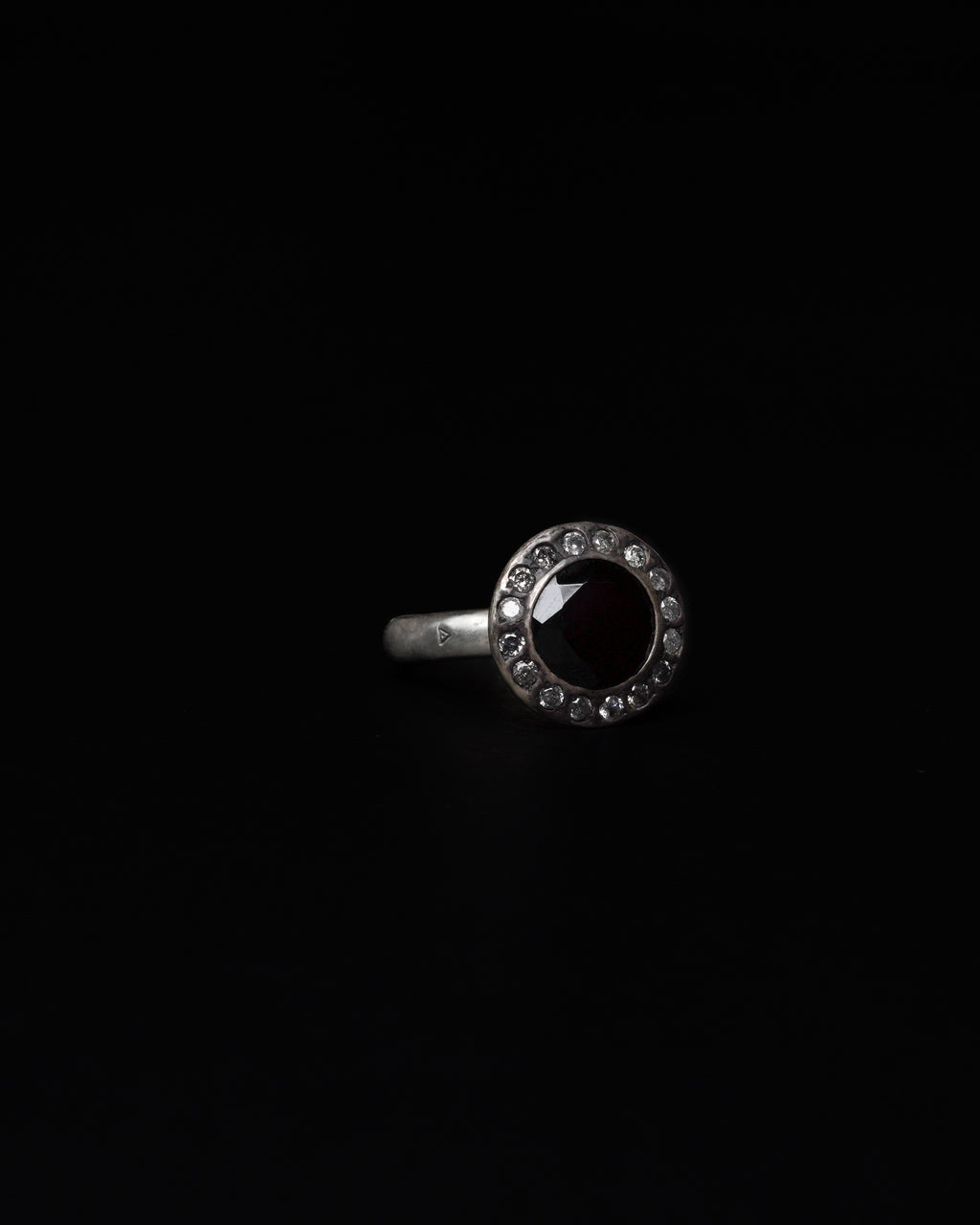 Middle Halo Ring Black Spinel & Salt and pepper Diamond