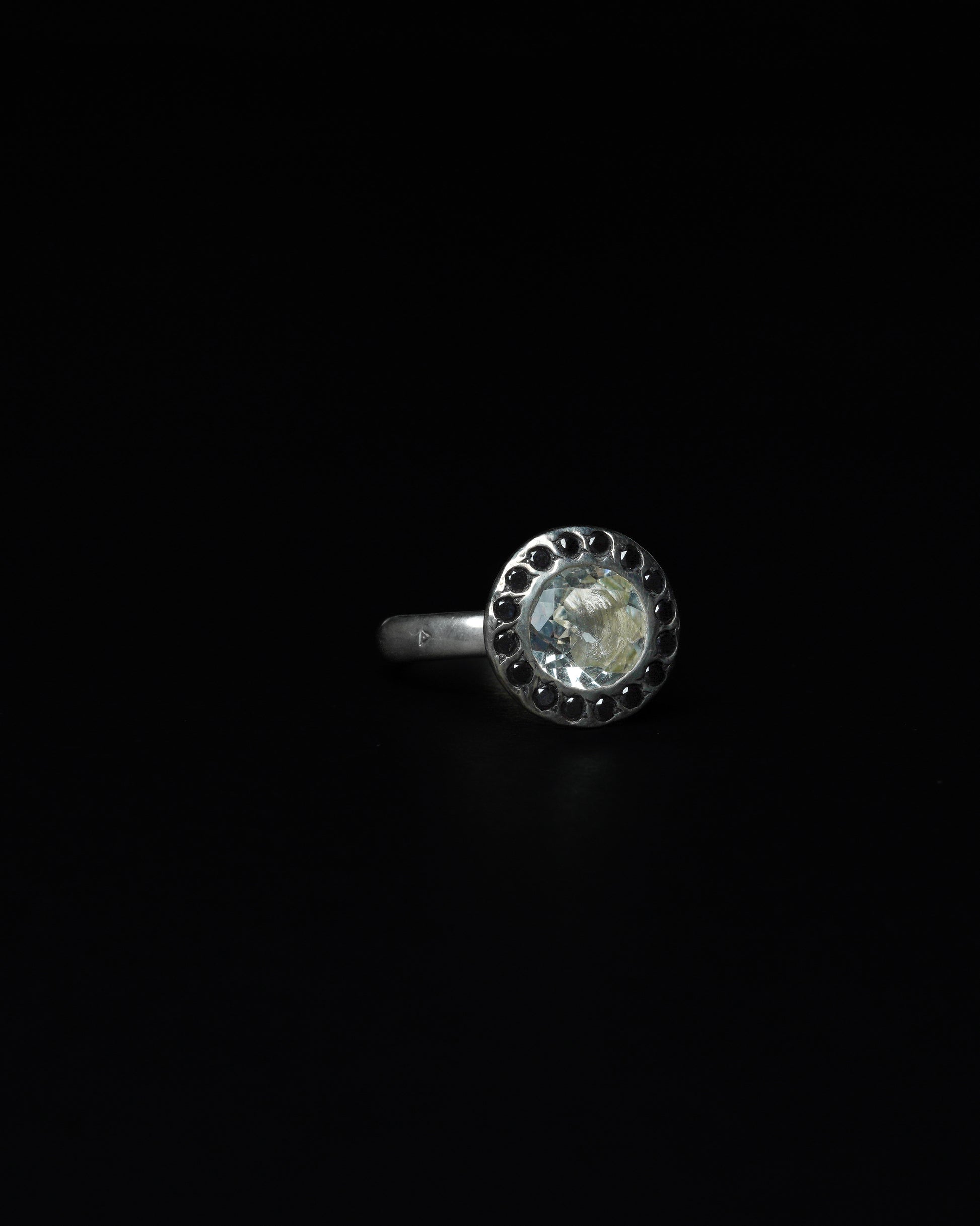 Middle Halo Ring Green Amethyst & Black Diamond