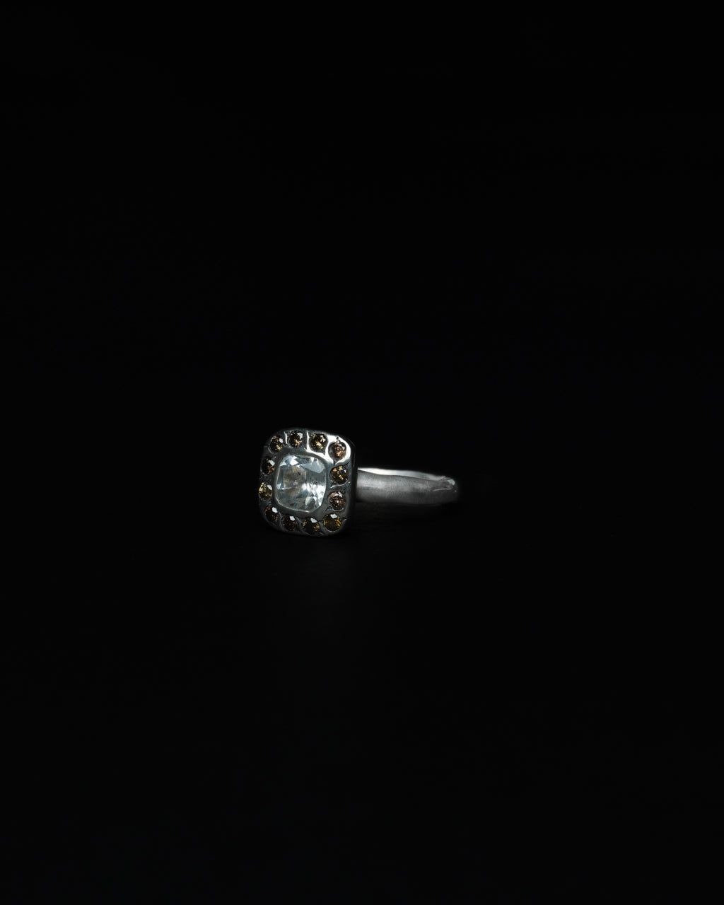 Square Halo Ring Cognac Diamond