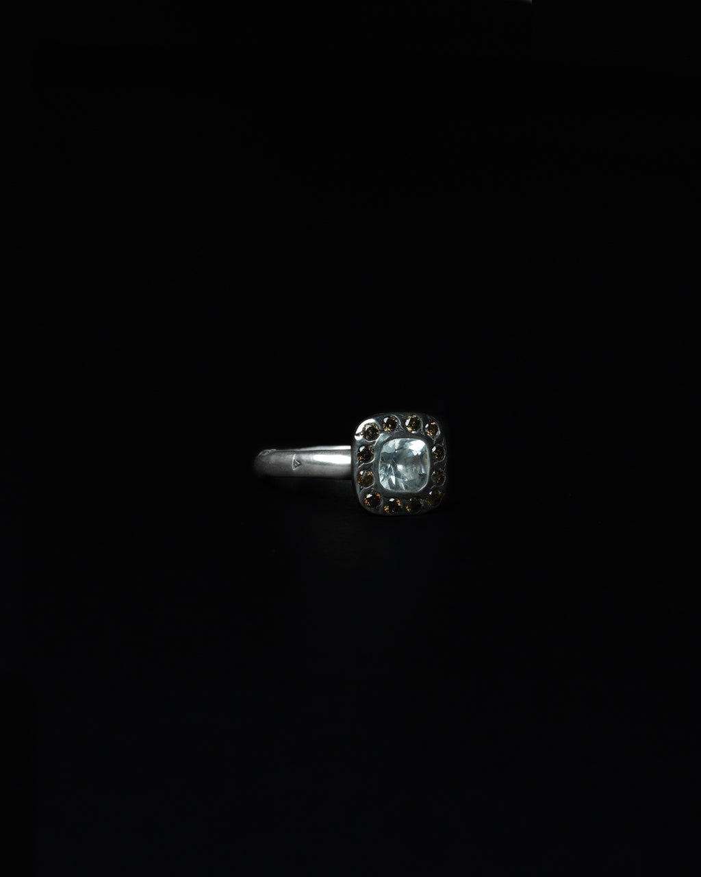 Square Halo Ring Cognac Diamond