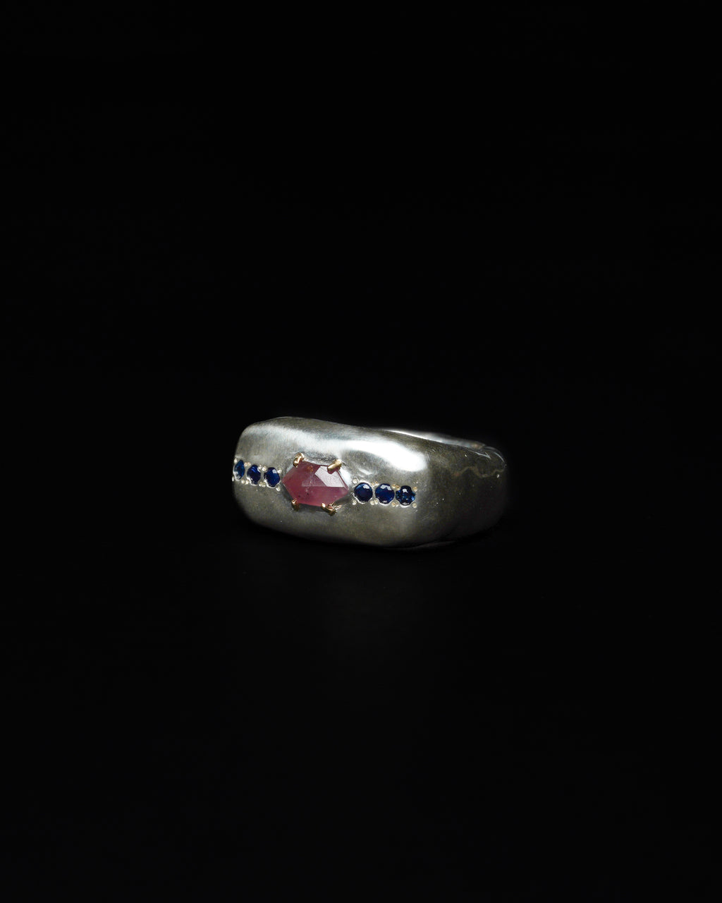 Volume Ring Red