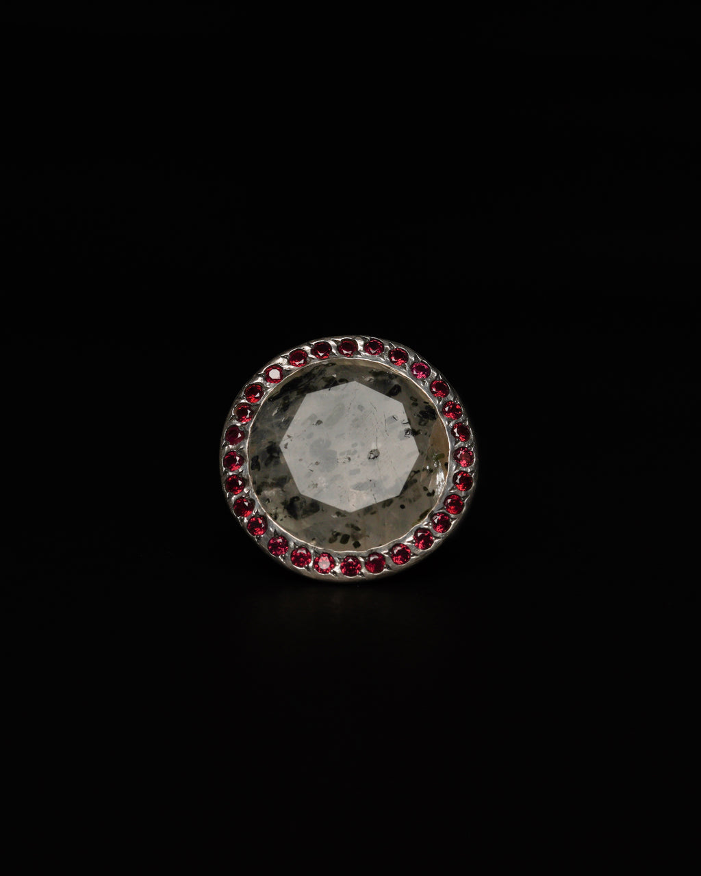 Big Halo Ring Dot Quartz & Garnet
