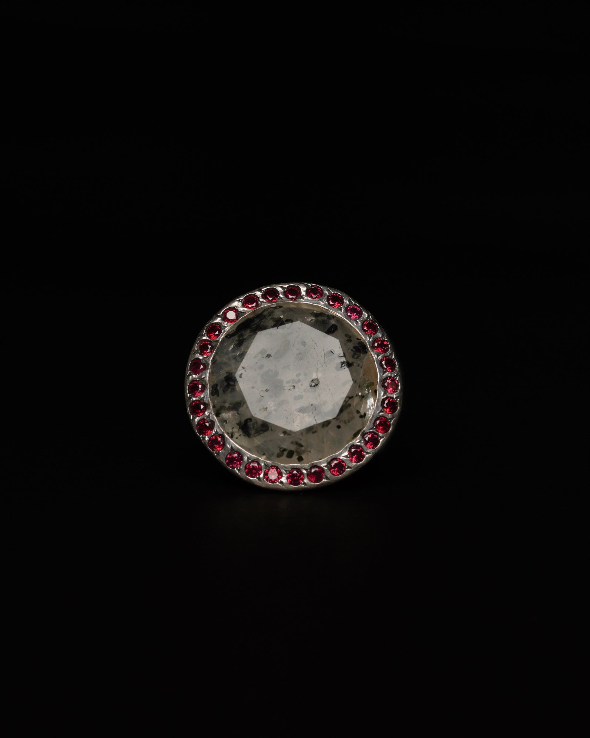 Big Halo Ring Dot Quartz & Garnet