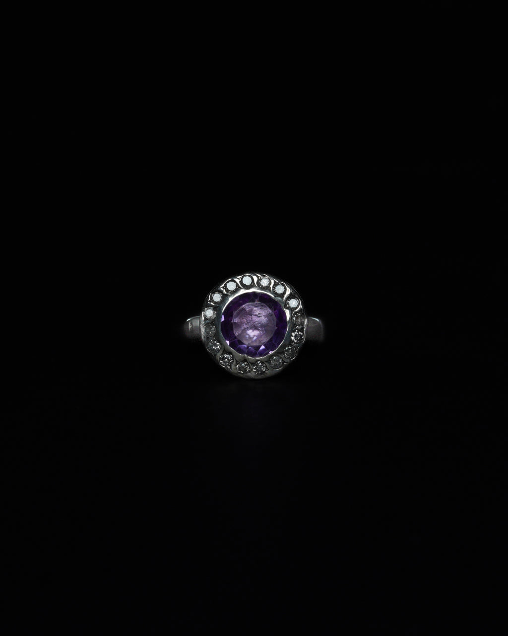 Middle Halo Ring Amethyst & Salt and pepper Diamond