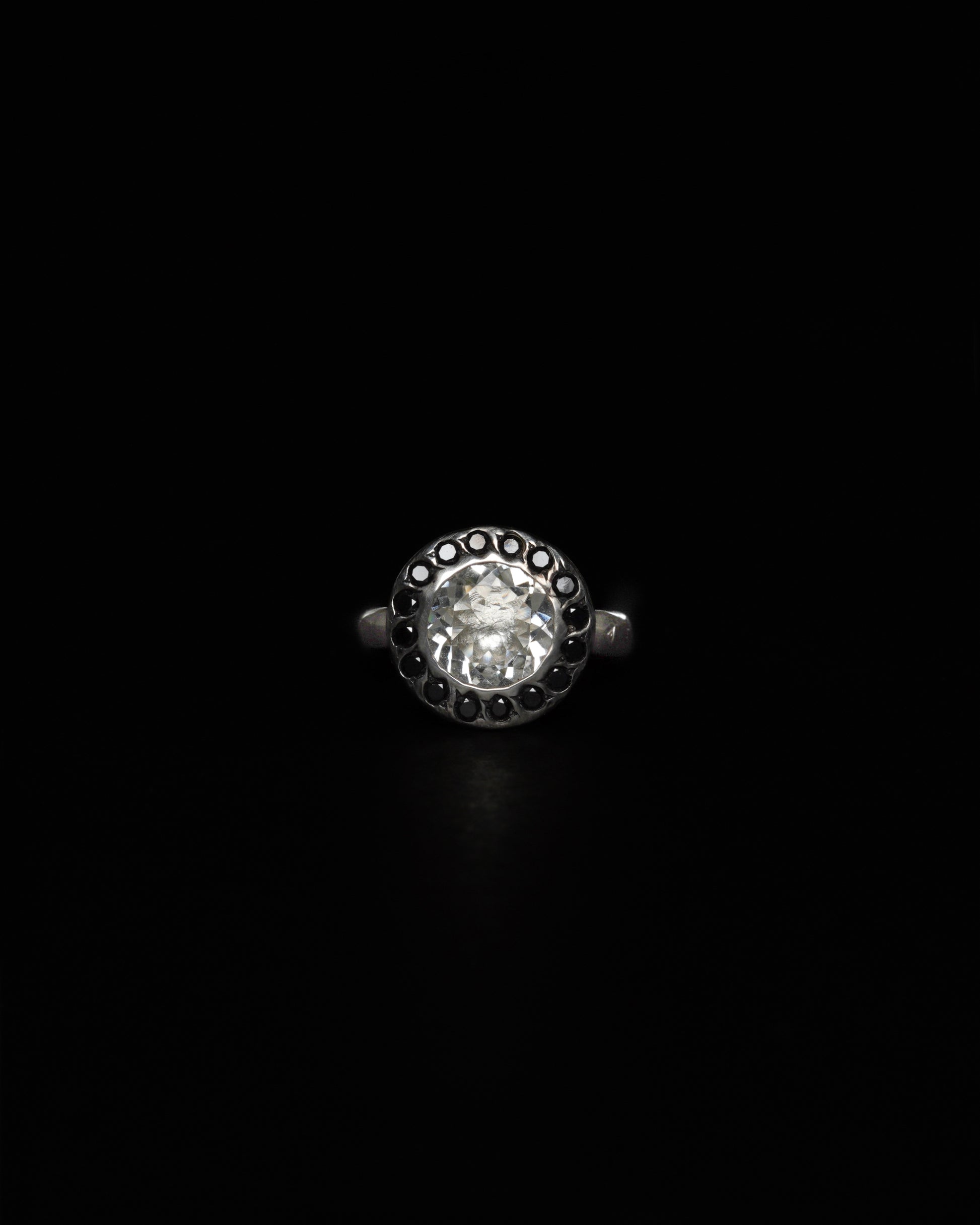 Middle Halo Ring Green Amethyst & Black Diamond